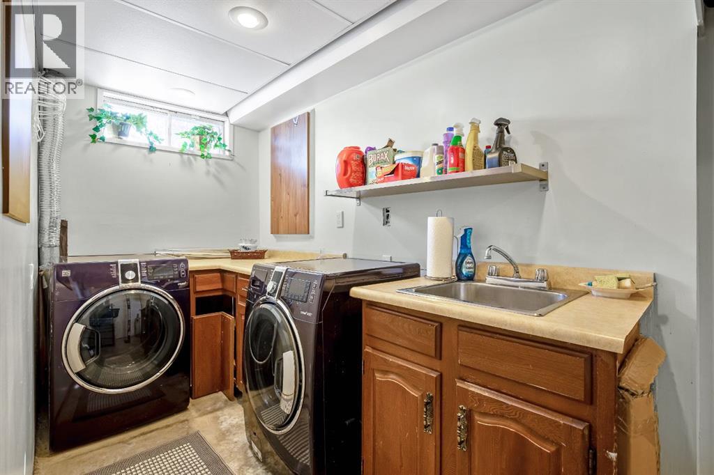 35 Parkwood Crescent, Strathmore, Alberta  T1P 1H5 - Photo 29 - A2289094