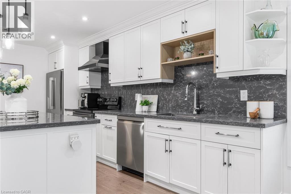 1324 Birchcliff Drive, Oakville, Ontario  L6M 2A4 - Photo 18 - 40814379