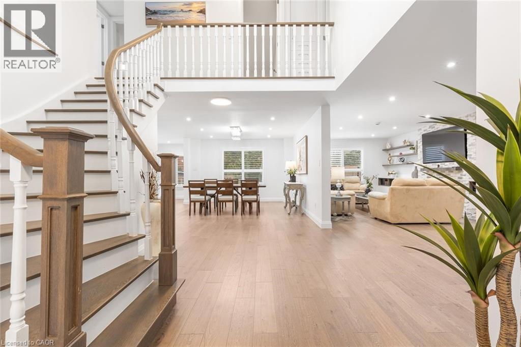 1324 Birchcliff Drive, Oakville, Ontario  L6M 2A4 - Photo 4 - 40814379