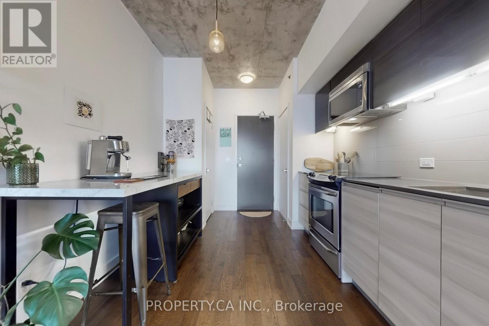 1205 - 20 Minowan Miikan Lane, Toronto, Ontario  M6J 0E5 - Photo 10 - C12890432