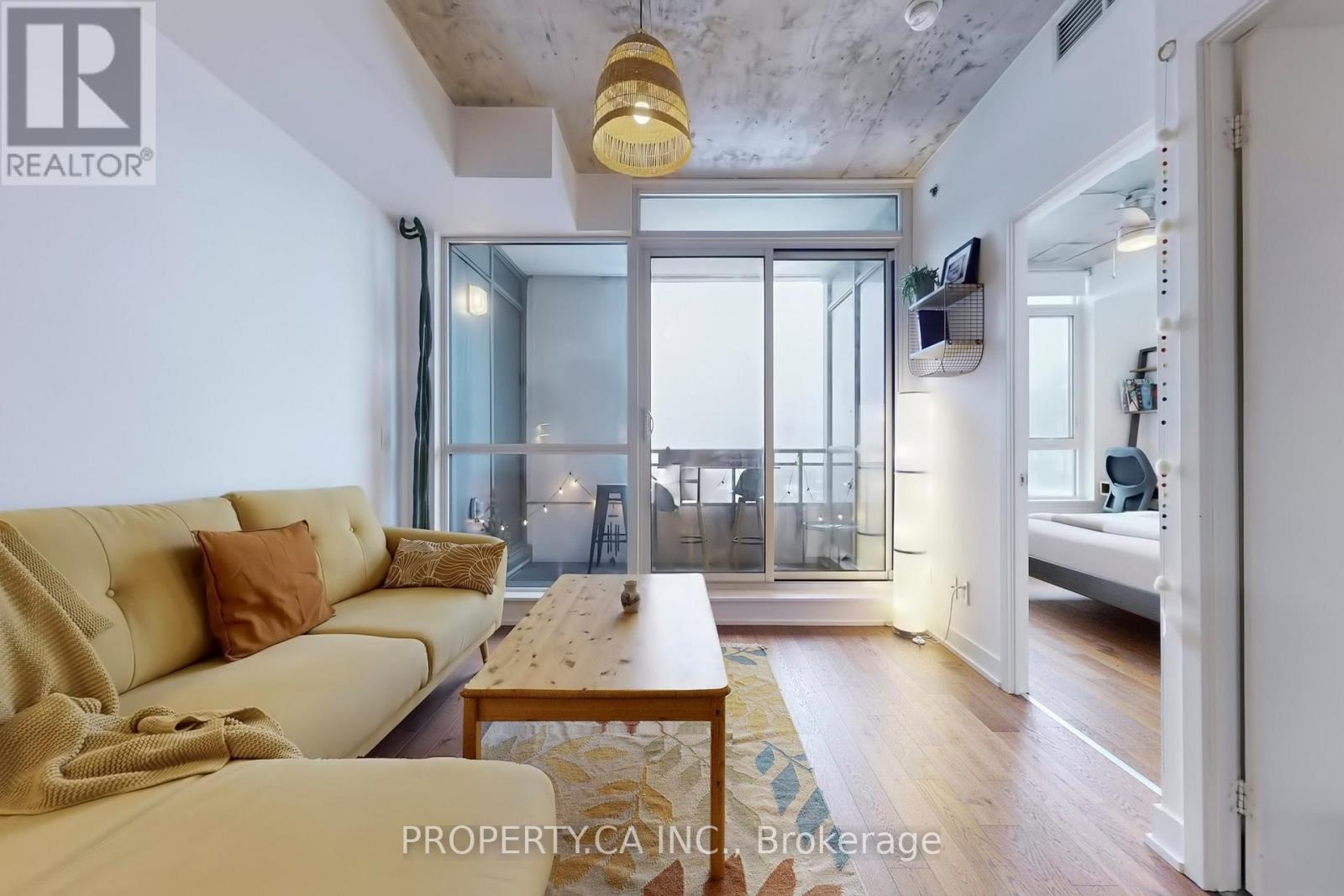 1205 - 20 Minowan Miikan Lane, Toronto, Ontario  M6J 0E5 - Photo 2 - C12890432