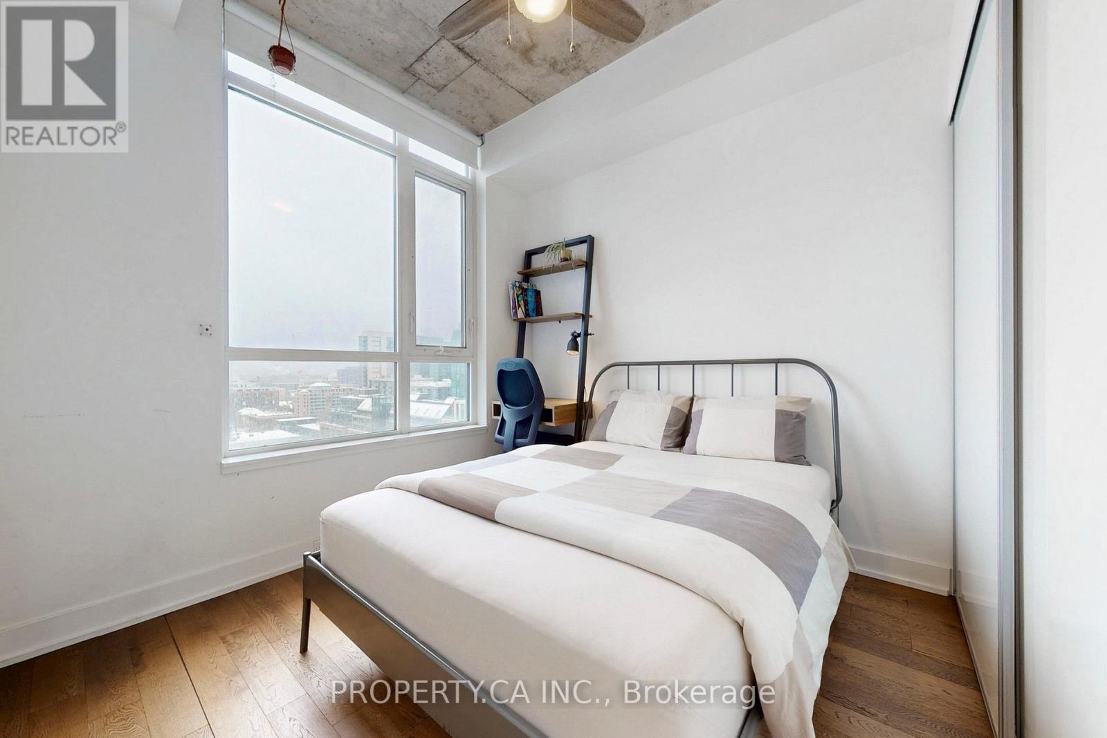 1205 - 20 Minowan Miikan Lane, Toronto, Ontario  M6J 0E5 - Photo 11 - C12890432