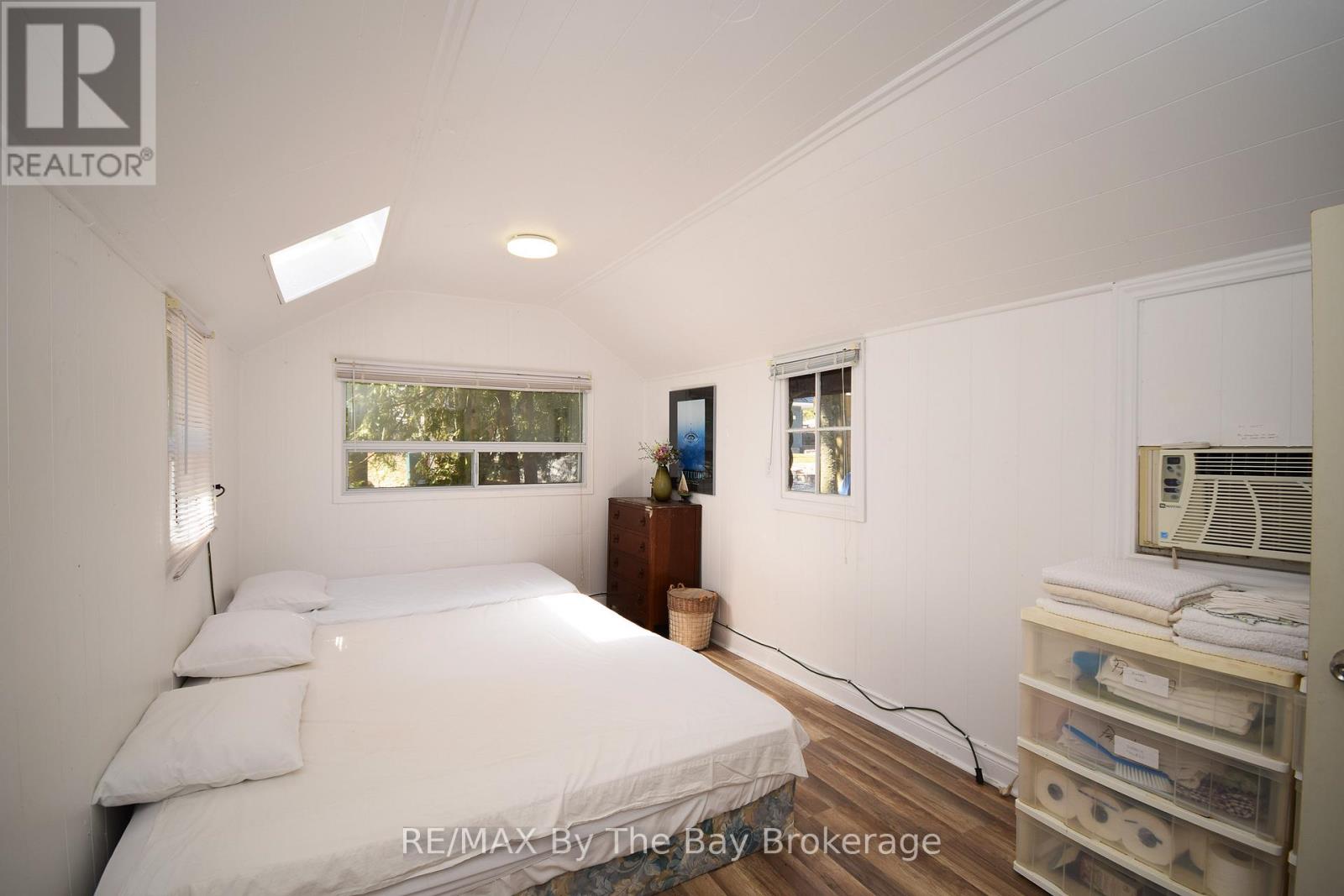 465 Bluewater Lane, Wasaga Beach, Ontario  L9Z 2P4 - Photo 13 - S12943030