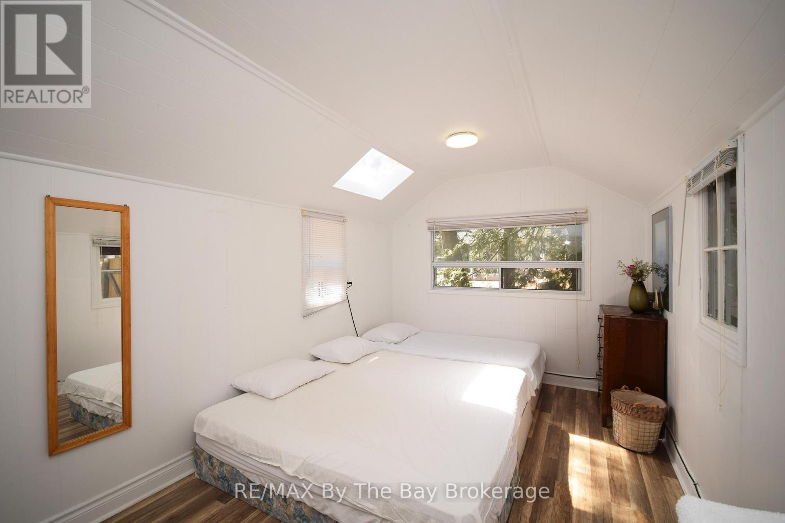 465 Bluewater Lane, Wasaga Beach, Ontario  L9Z 2P4 - Photo 14 - S12943030