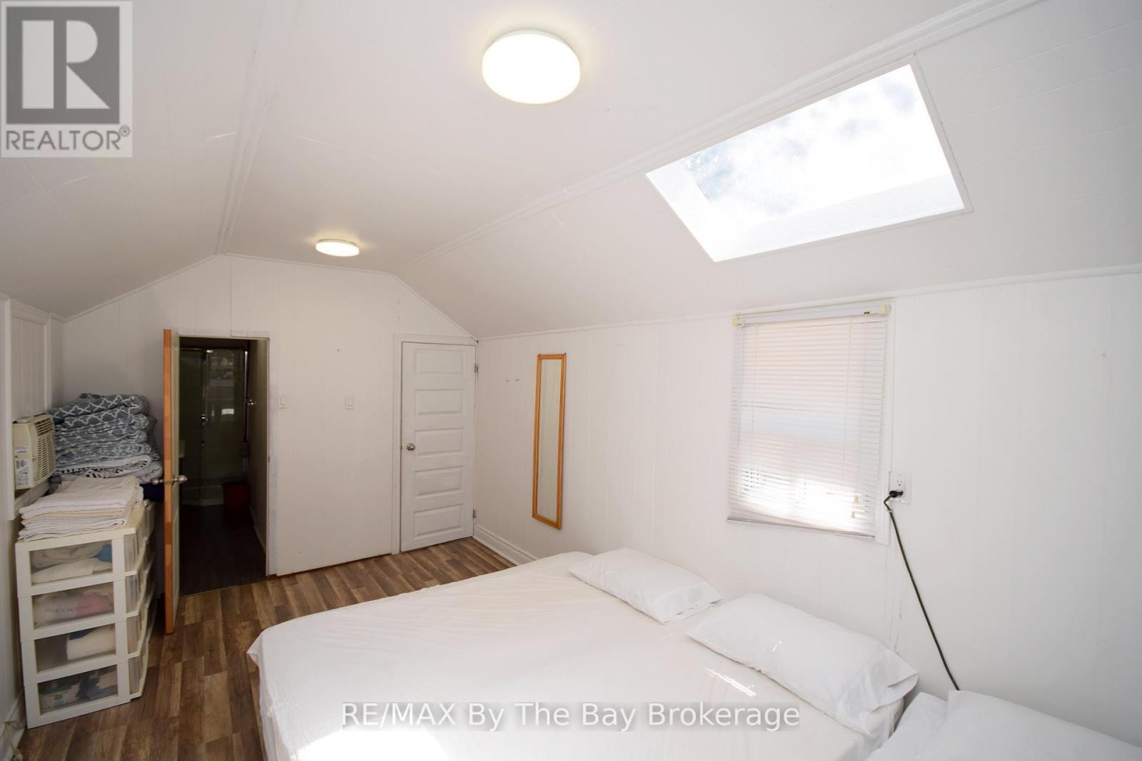 465 Bluewater Lane, Wasaga Beach, Ontario  L9Z 2P4 - Photo 16 - S12943030