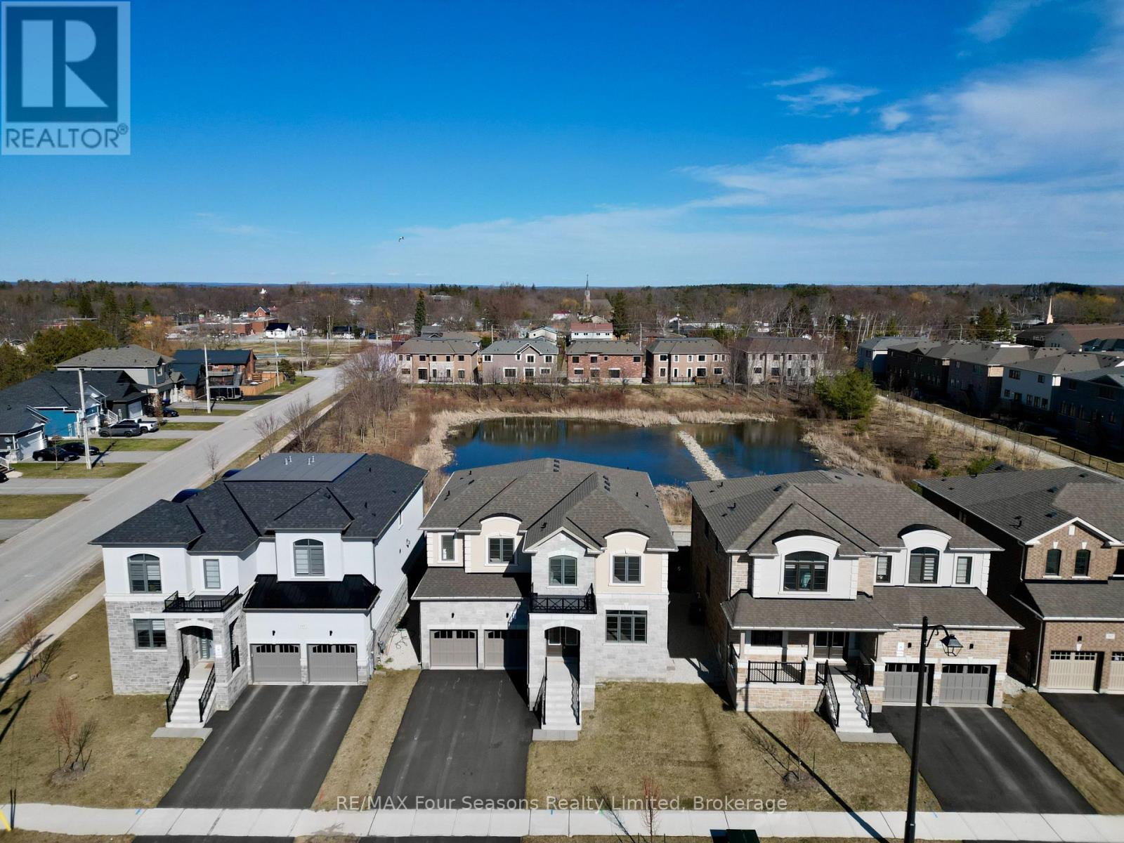 211 Stayner Street, Clearview, Ontario  L0M 1S0 - Photo 33 - S12943102