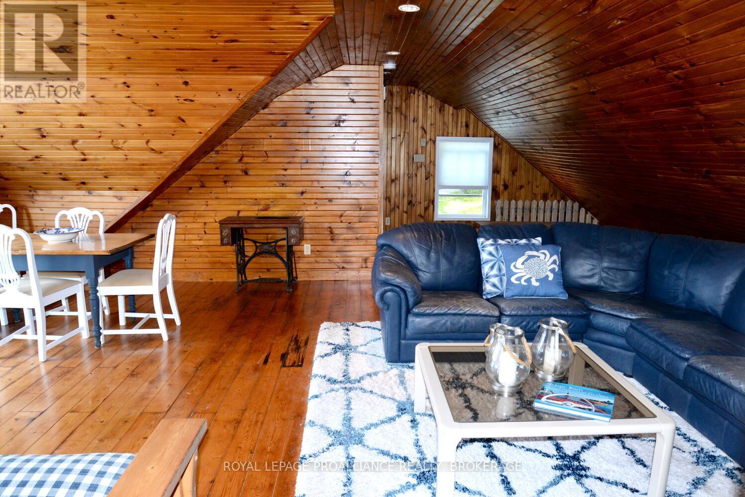 121 Tremont Park Island, Frontenac Islands, Ontario  K7G 3C9 - Photo 35 - X12942804