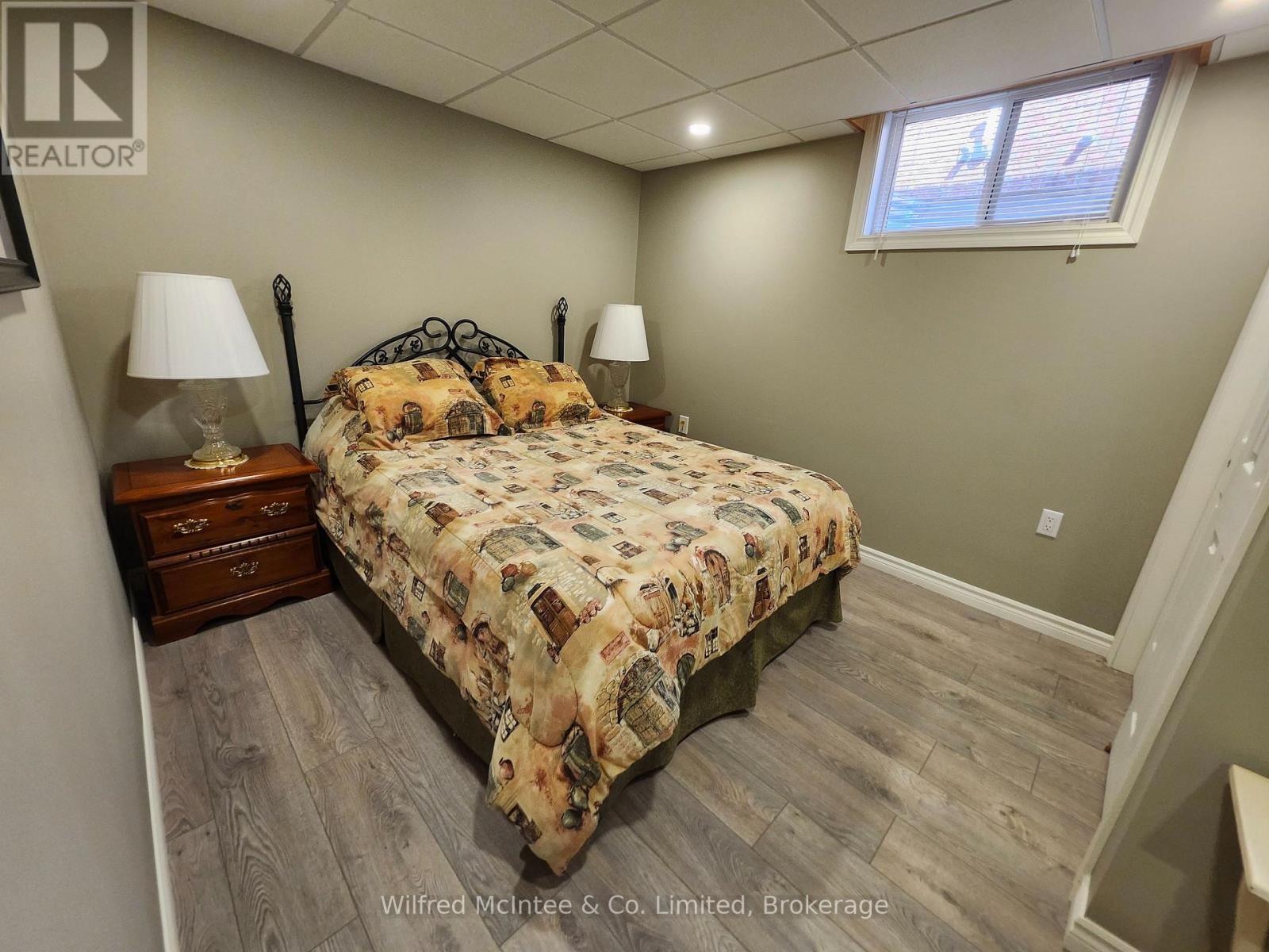 230 4th Street Crescent, Hanover, Ontario  N4N 3S2 - Photo 24 - X12943066