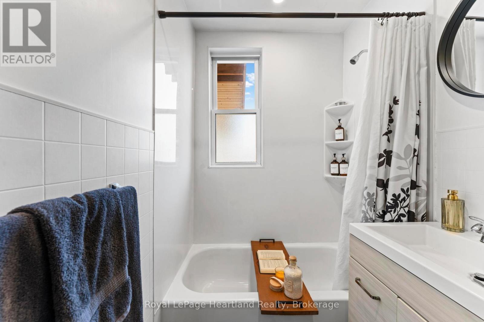 171 Huron Road, Goderich, Ontario  N7A 2Z7 - Photo 12 - X12943090