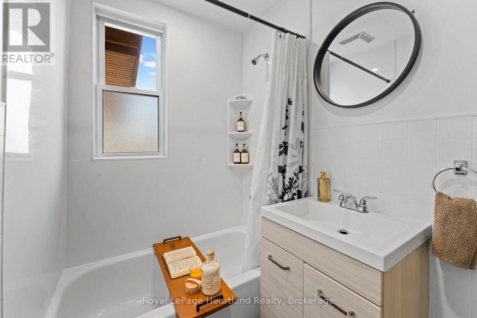 171 Huron Road, Goderich, Ontario  N7A 2Z7 - Photo 13 - X12943090