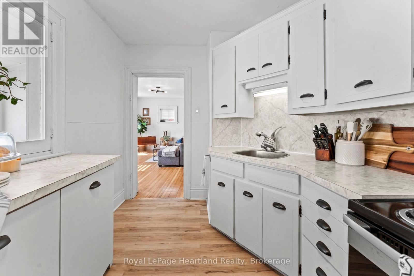 171 Huron Road, Goderich, Ontario  N7A 2Z7 - Photo 5 - X12943090