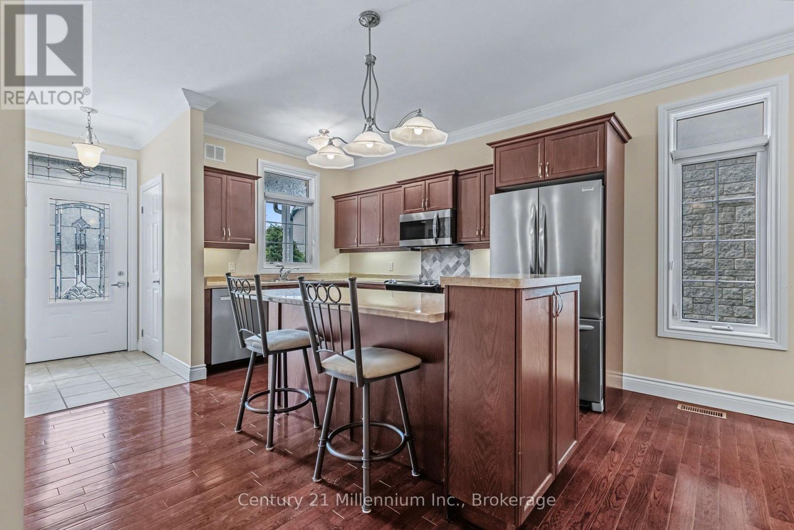 7 - 190 Morpeth Street, Saugeen Shores, Ontario  N0H 2L0 - Photo 6 - X12943214