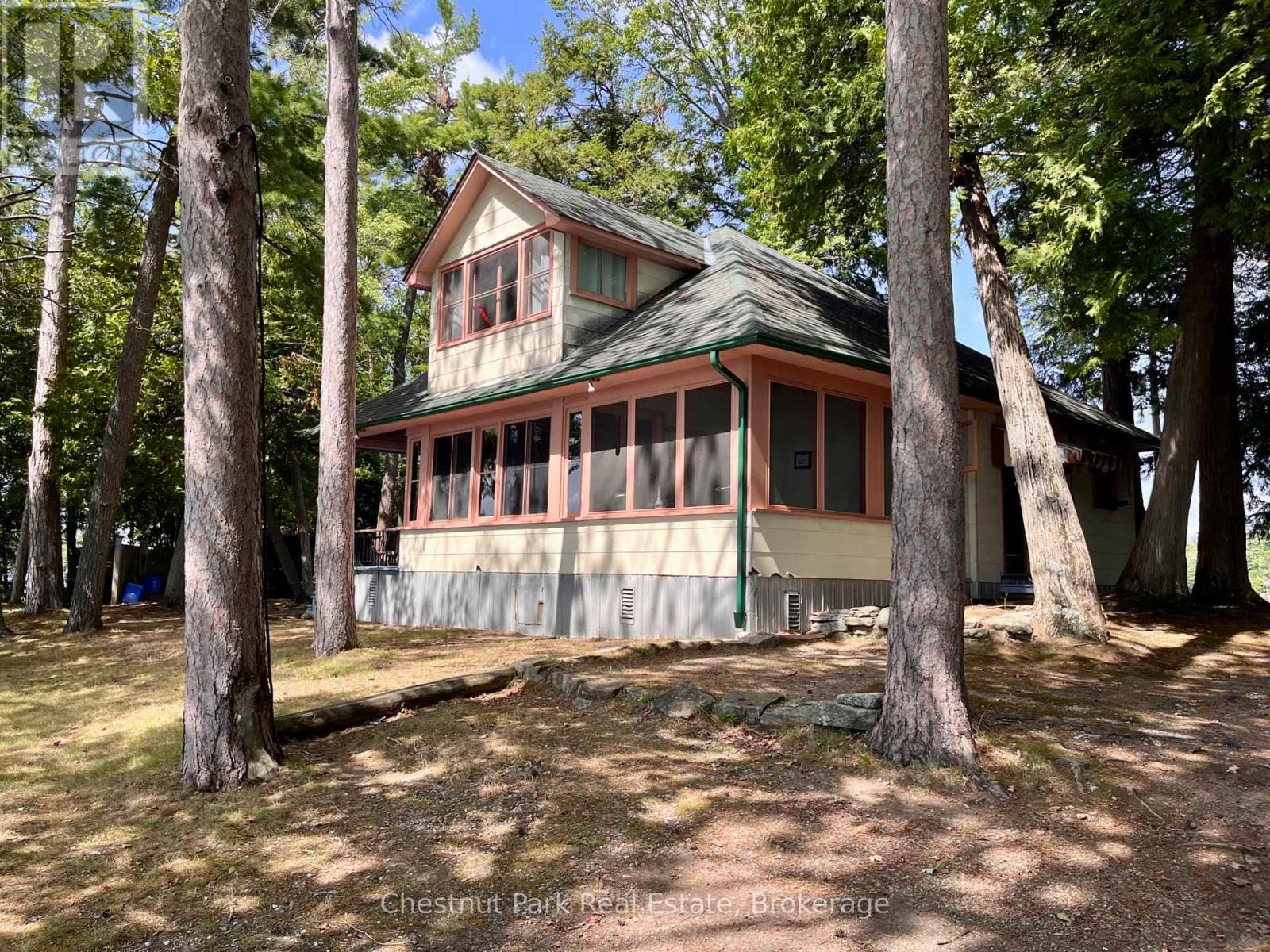 1119 TRAFALGAR BAY ROAD W, Muskoka Lakes, Ontario