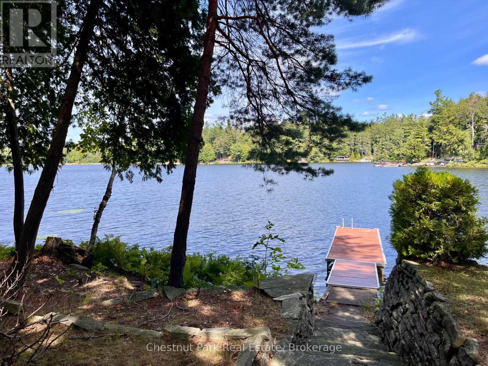 1119 Trafalgar Bay Road W, Muskoka Lakes, Ontario  P0C 1A0 - Photo 15 - X12943236
