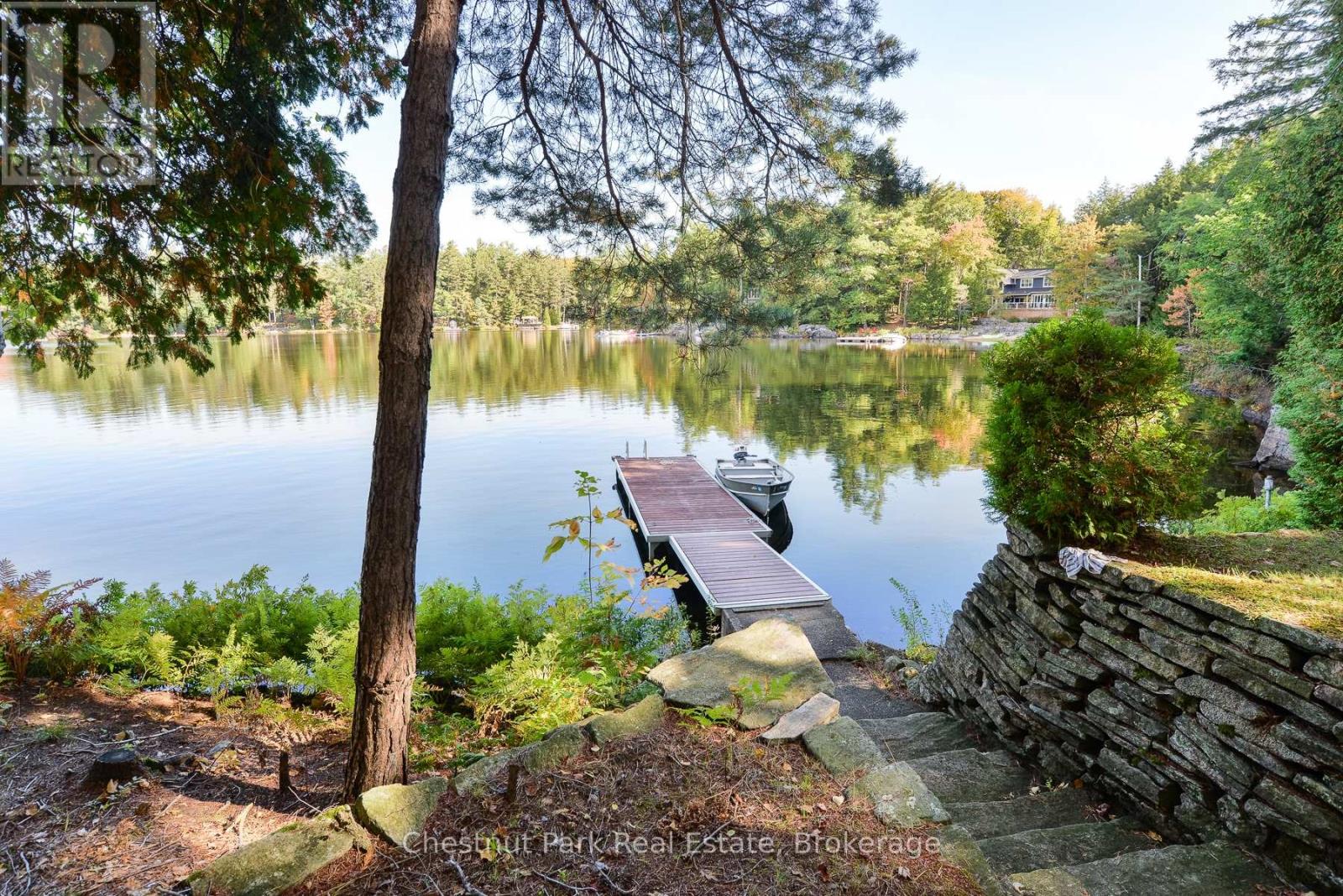 1119 Trafalgar Bay Road W, Muskoka Lakes, Ontario  P0C 1A0 - Photo 19 - X12943236