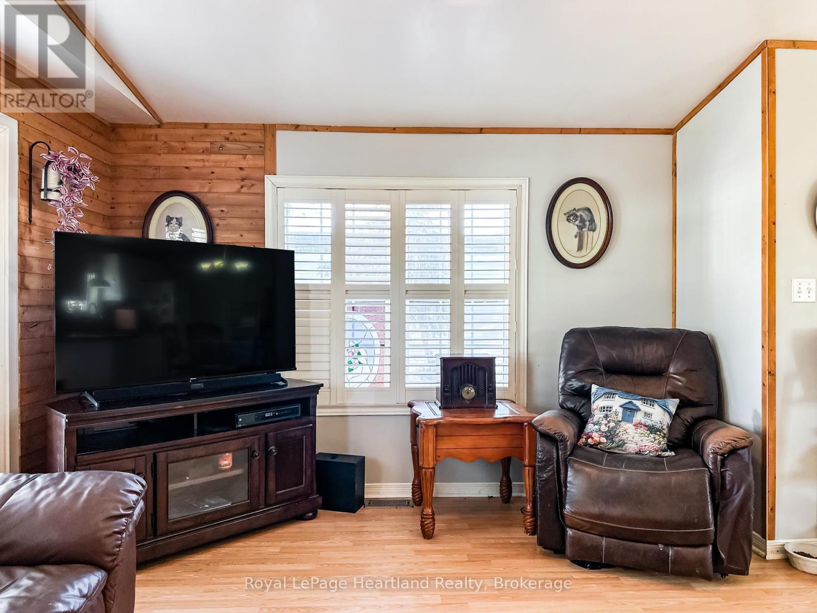 56 Cherokee Lane, Ashfield-Colborne-Wawanosh, Ontario  N7A 3Y2 - Photo 10 - X12943262