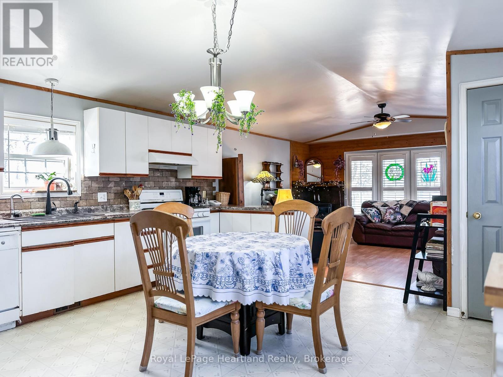 56 Cherokee Lane, Ashfield-Colborne-Wawanosh, Ontario  N7A 3Y2 - Photo 4 - X12943262