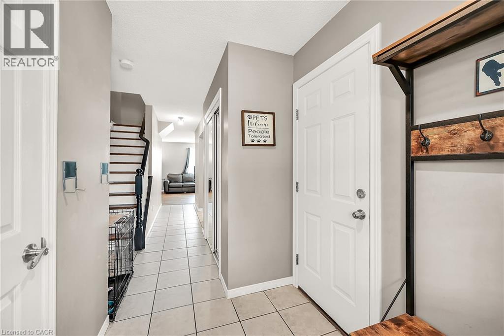 40 Braemar Avenue Unit# 30, Caledonia, Ontario  N3W 2N1 - Photo 4 - 40816675