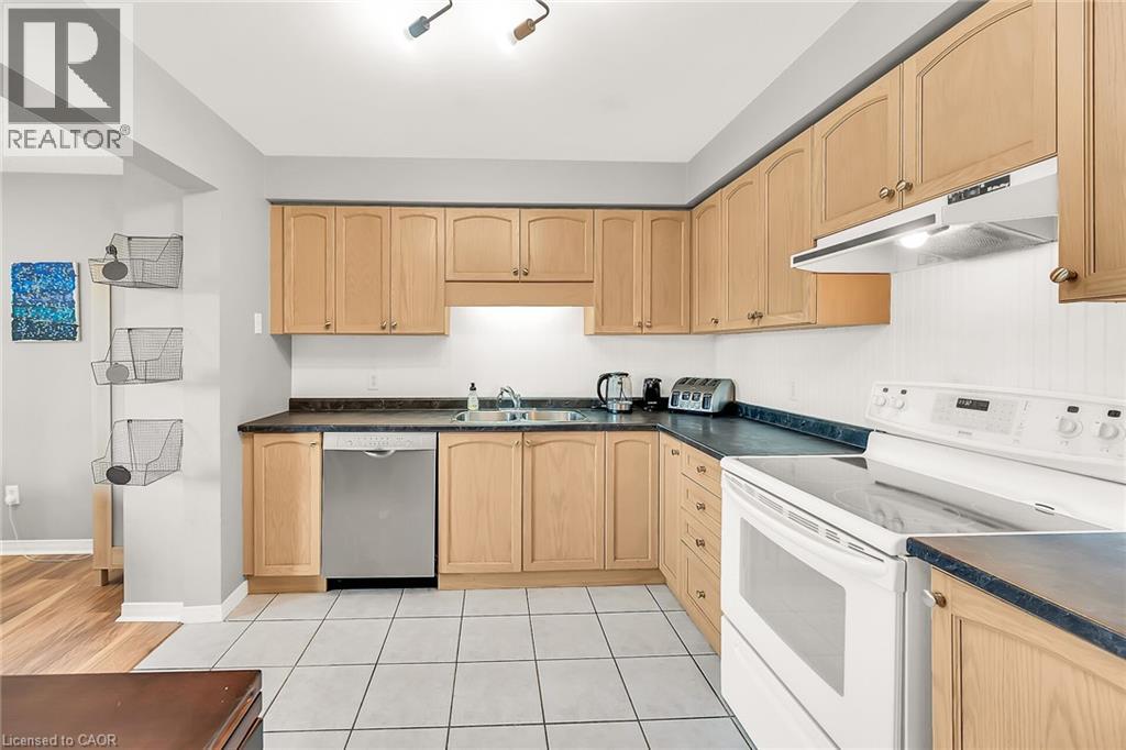 40 Braemar Avenue Unit# 30, Caledonia, Ontario  N3W 2N1 - Photo 6 - 40816675