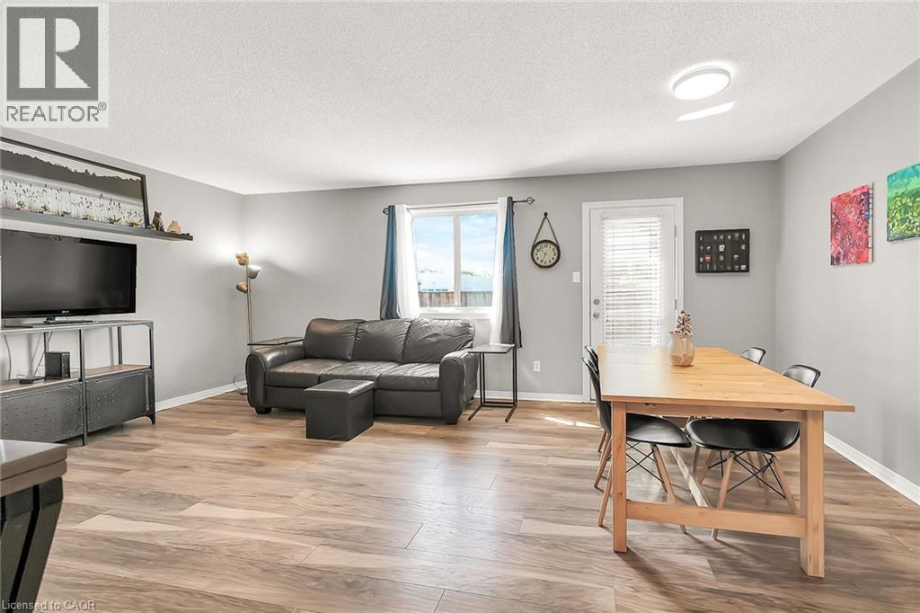 40 Braemar Avenue Unit# 30, Caledonia, Ontario  N3W 2N1 - Photo 8 - 40816675