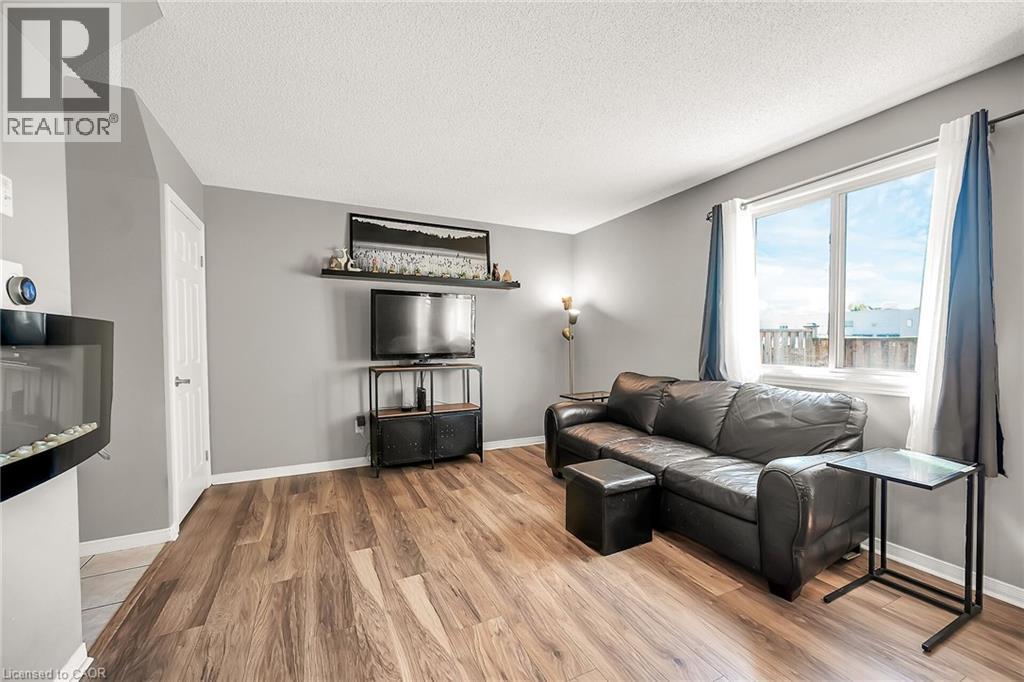40 Braemar Avenue Unit# 30, Caledonia, Ontario  N3W 2N1 - Photo 9 - 40816675