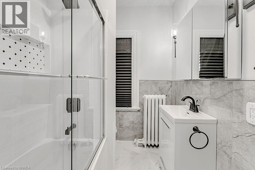 153 Drummond Street Unit# Upper, Brantford, Ontario  N3S 6A4 - Photo 8 - 40802154