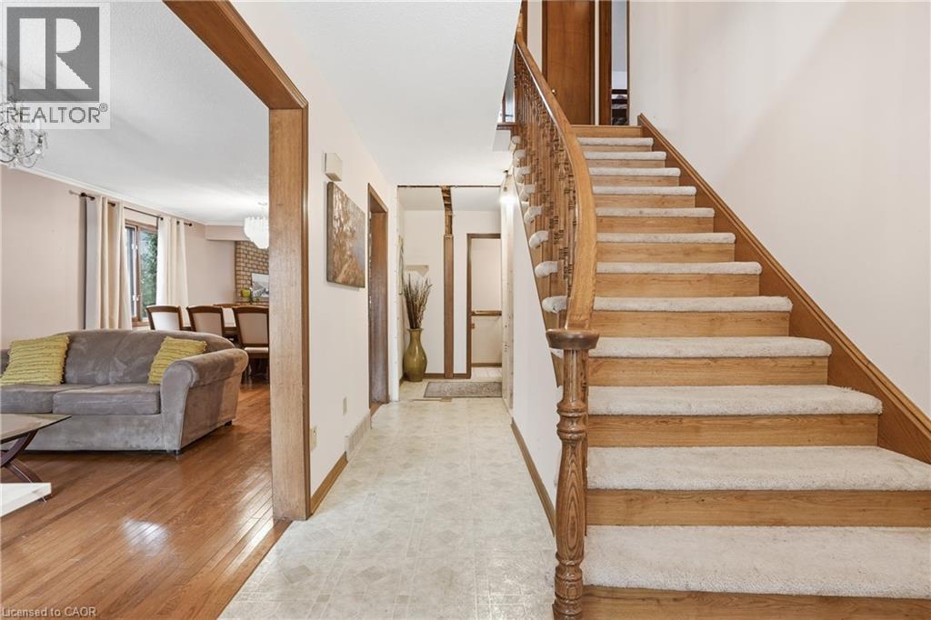 4545 Green Meadow Boulevard, Beamsville, Ontario  L0R 1B5 - Photo 4 - 40810619