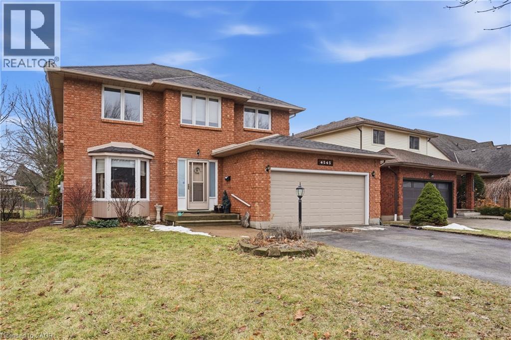 4545 Green Meadow Boulevard, Beamsville, Ontario  L0R 1B5 - Photo 3 - 40810619