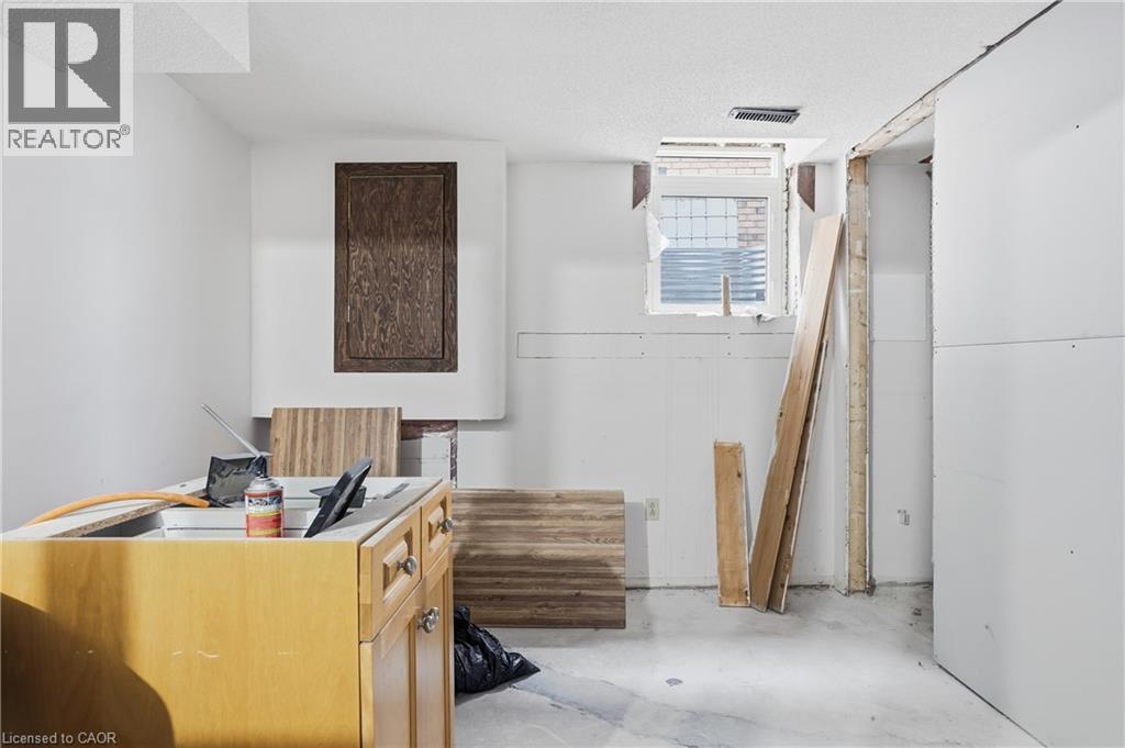 4545 Green Meadow Boulevard, Beamsville, Ontario  L0R 1B5 - Photo 22 - 40810619