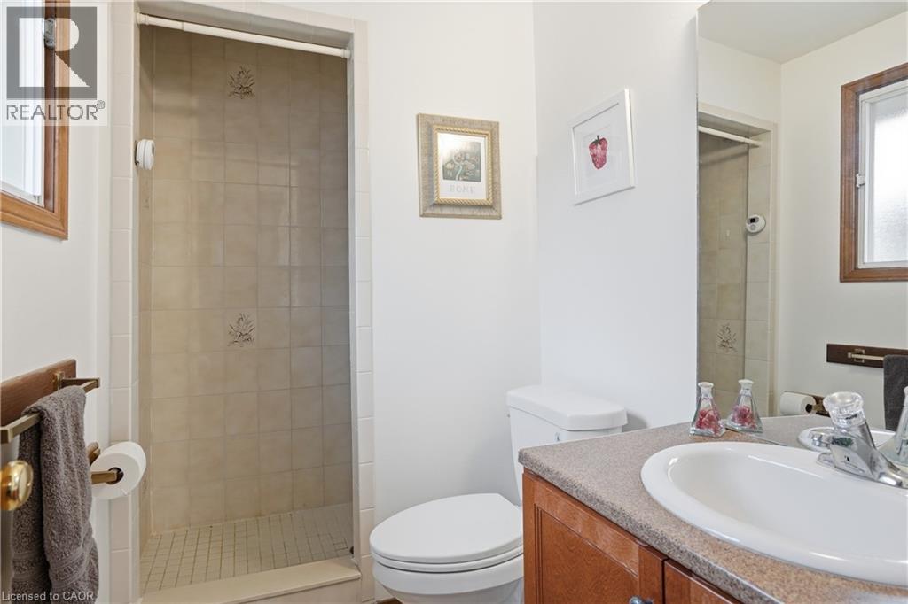 4545 Green Meadow Boulevard, Beamsville, Ontario  L0R 1B5 - Photo 17 - 40810619