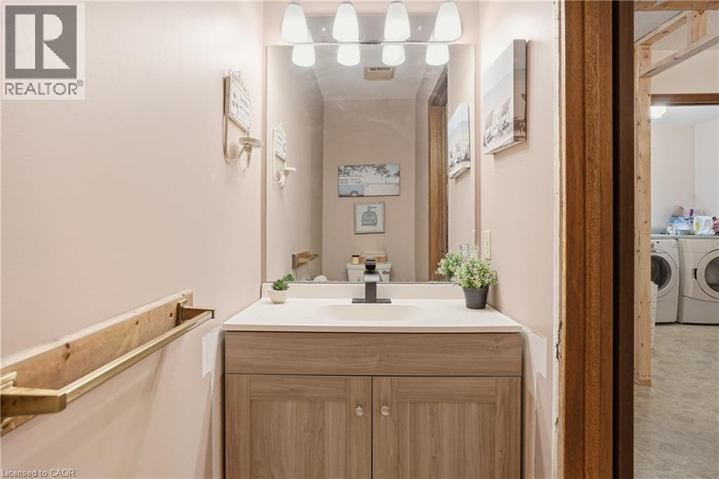 4545 Green Meadow Boulevard, Beamsville, Ontario  L0R 1B5 - Photo 23 - 40810619