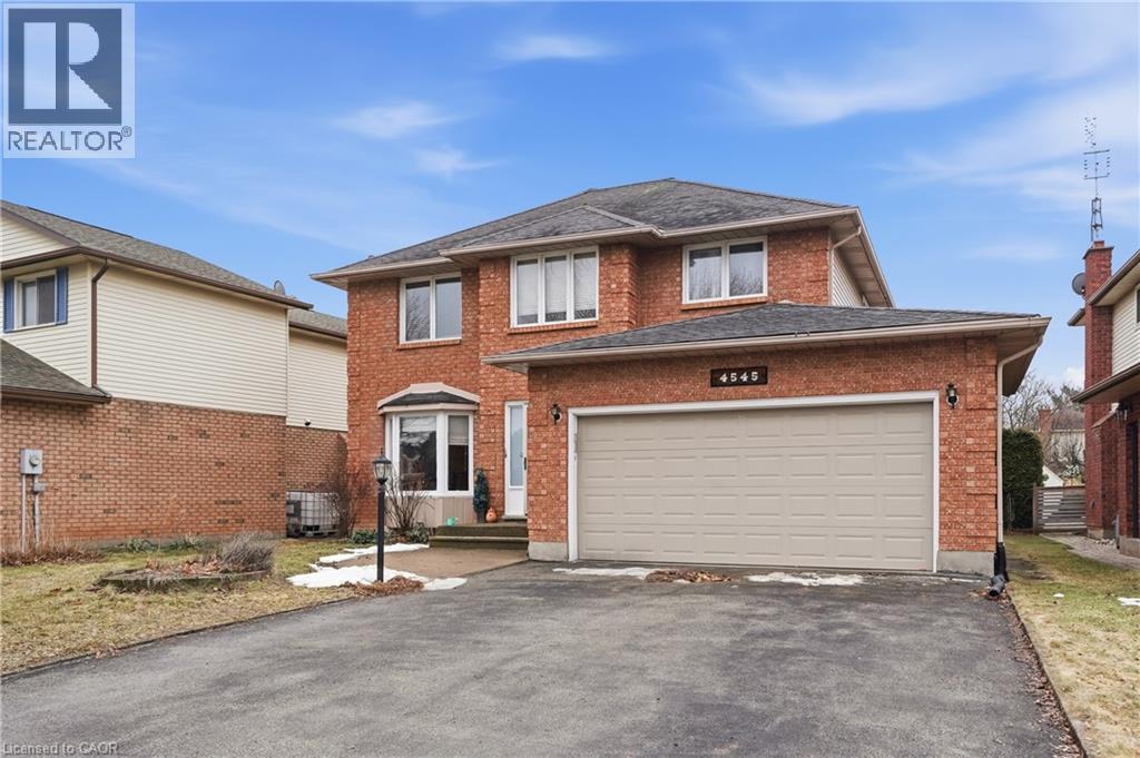 4545 Green Meadow Boulevard, Beamsville, Ontario  L0R 1B5 - Photo 2 - 40810619