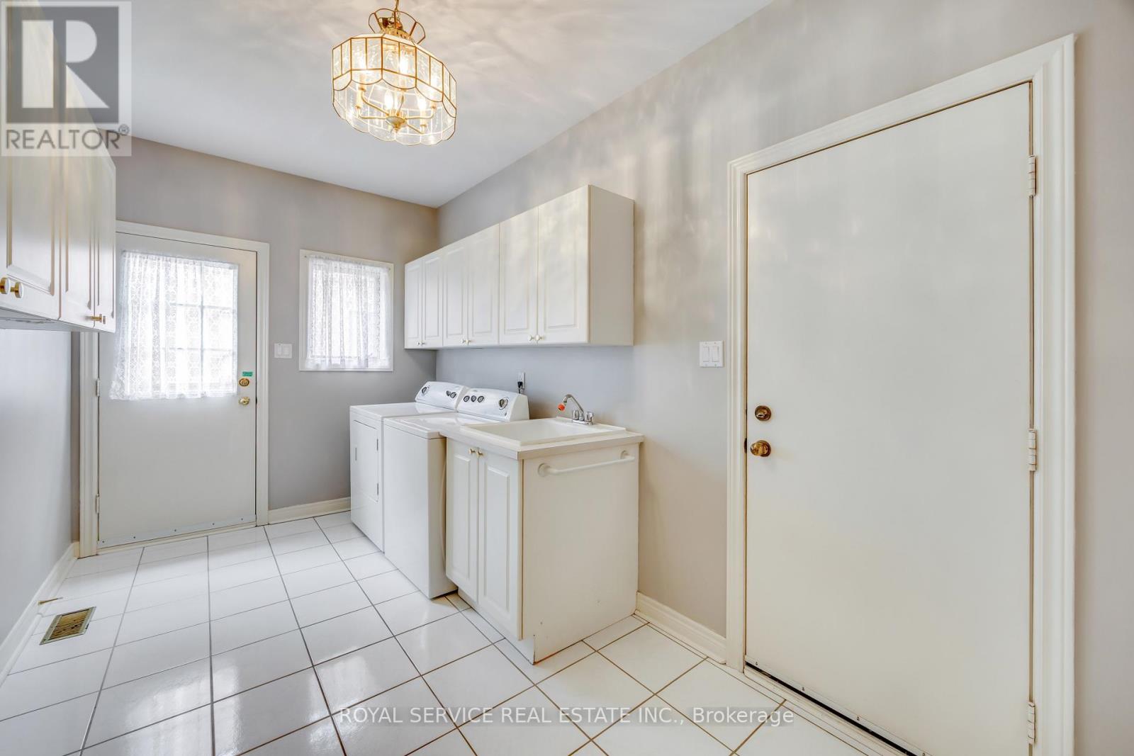 58 Brimwood Court, Pickering, Ontario  L1V 6L1 - Photo 31 - E12943176