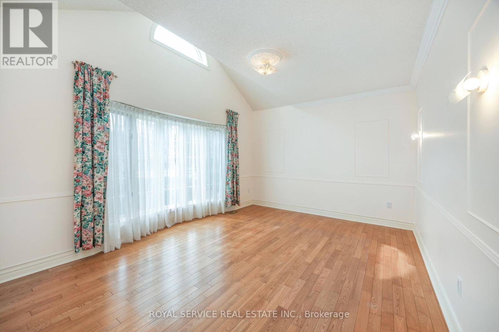 58 Brimwood Court, Pickering, Ontario  L1V 6L1 - Photo 7 - E12943176