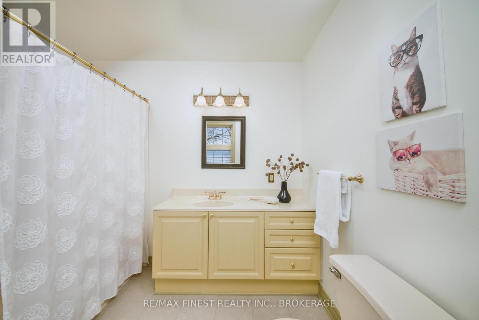 9910 Front Road, Loyalist, Ontario  K0H 2S0 - Photo 16 - X12943048