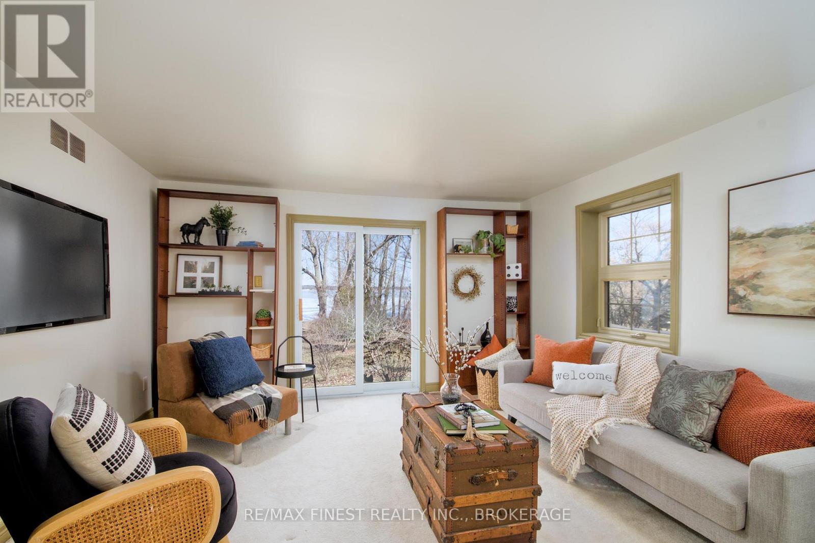 9910 Front Road, Loyalist, Ontario  K0H 2S0 - Photo 22 - X12943048