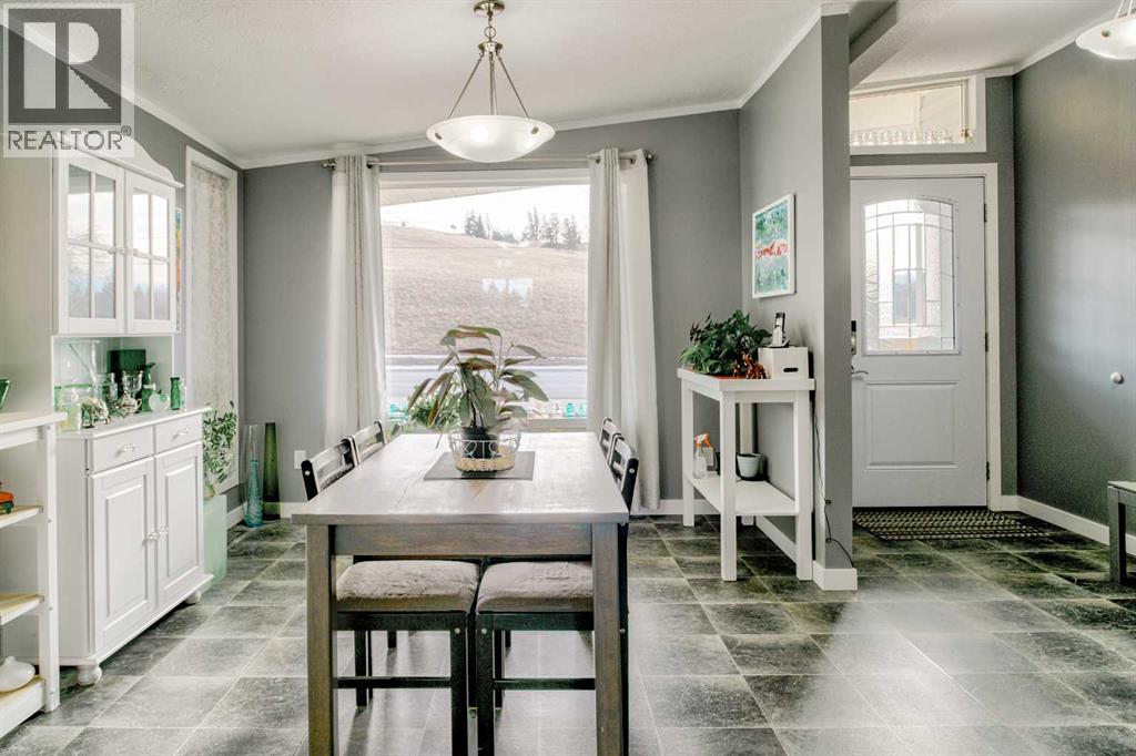 135 5 Avenue E, Cardston, Alberta  T0K 0K0 - Photo 8 - A2279743