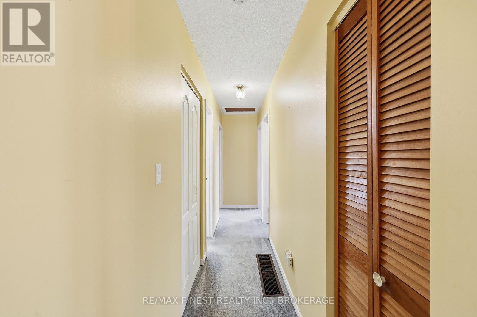 1076 Lincoln Drive, Kingston, Ontario  K7M 4Z4 - Photo 26 - X12943052