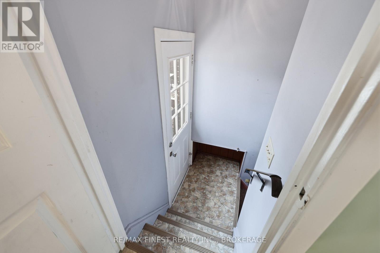 1076 Lincoln Drive, Kingston, Ontario  K7M 4Z4 - Photo 36 - X12943052