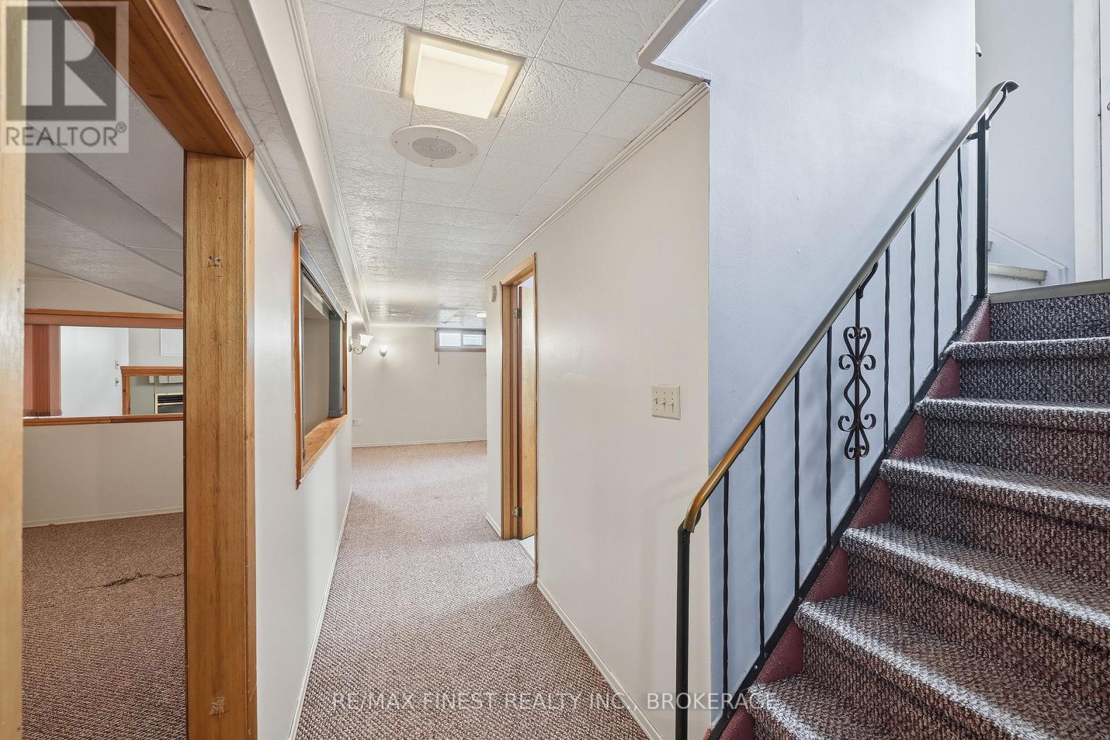 1076 Lincoln Drive, Kingston, Ontario  K7M 4Z4 - Photo 37 - X12943052