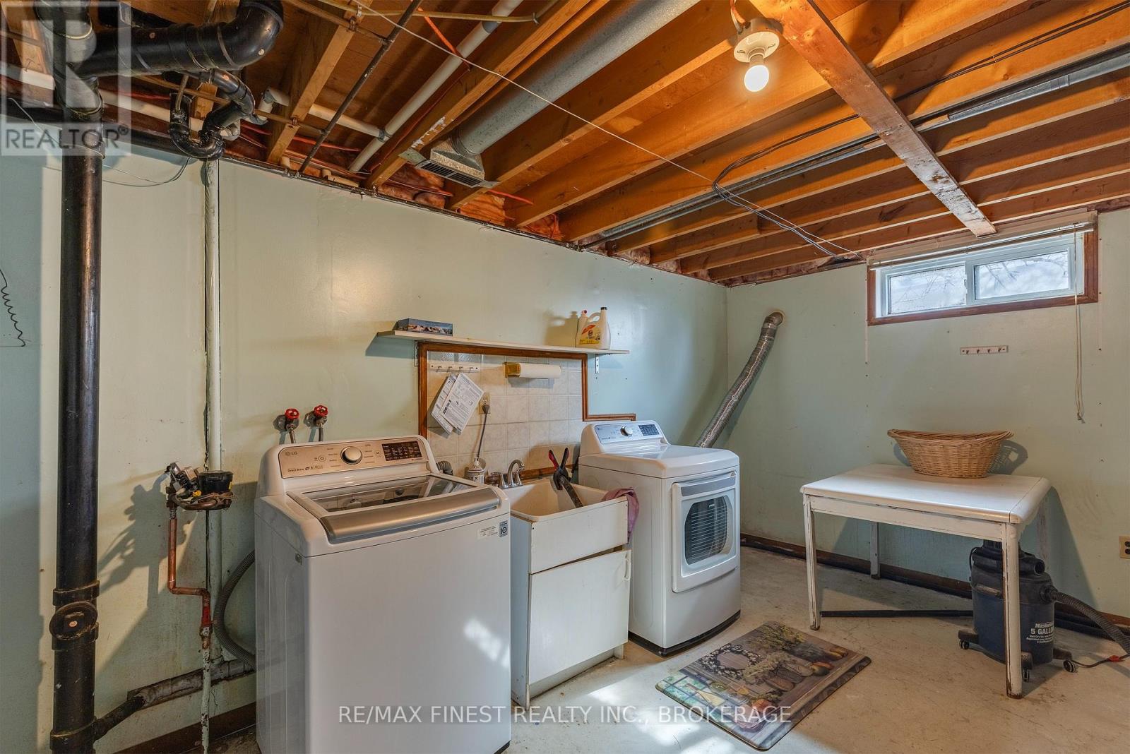 1076 Lincoln Drive, Kingston, Ontario  K7M 4Z4 - Photo 45 - X12943052