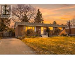 1076 LINCOLN DRIVE, Kingston, Ontario