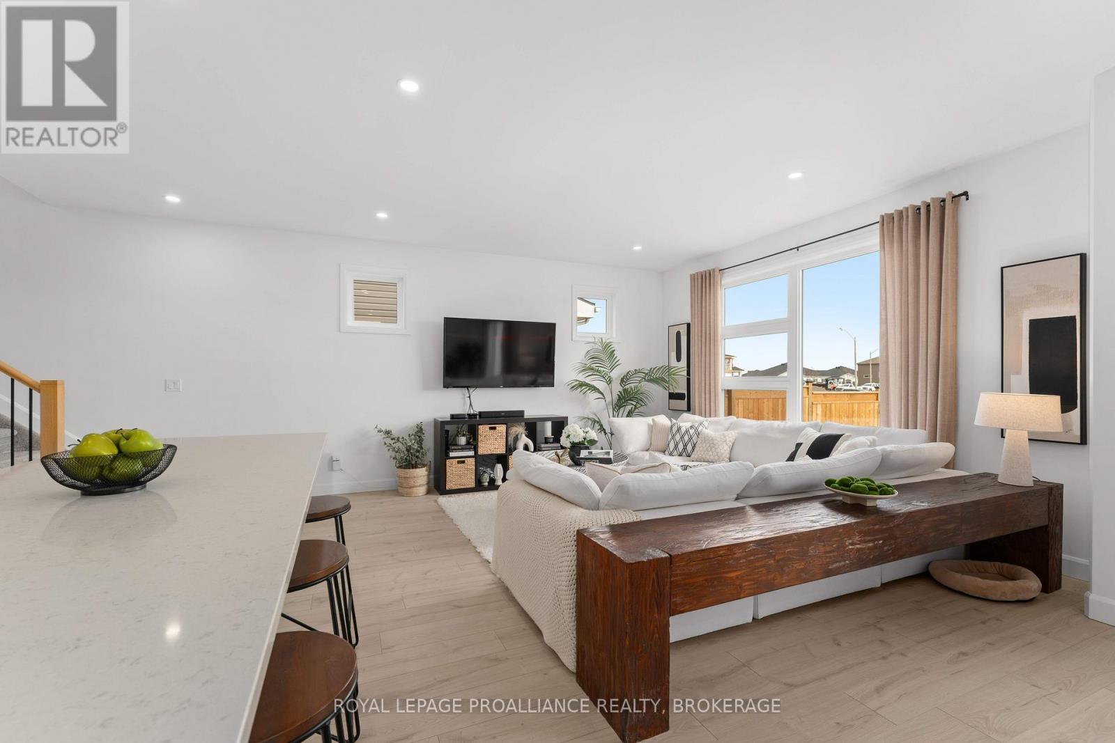 223 Superior Drive, Loyalist, Ontario  K7N 0E3 - Photo 18 - X12943100