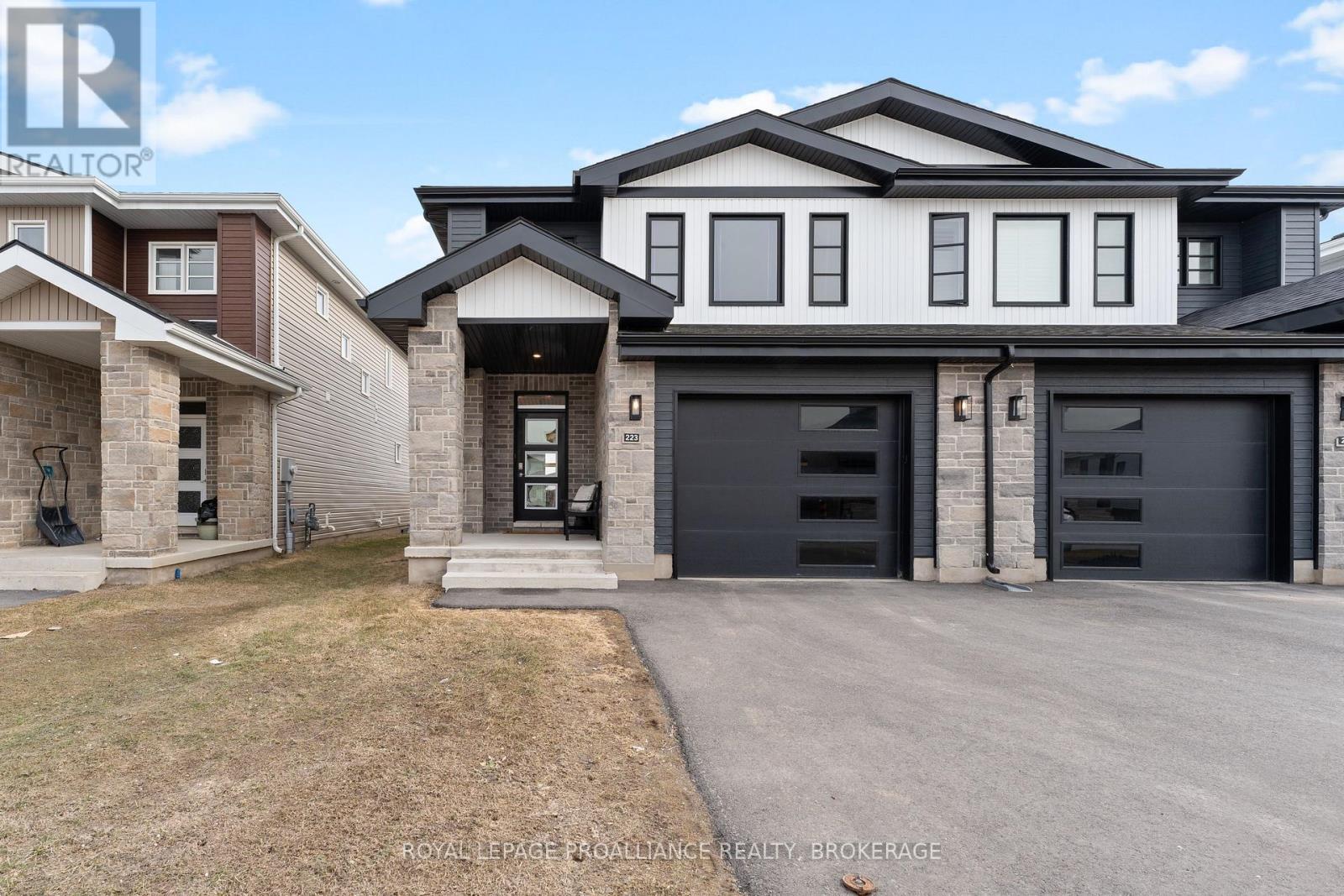 223 Superior Drive, Loyalist, Ontario  K7N 0E3 - Photo 2 - X12943100