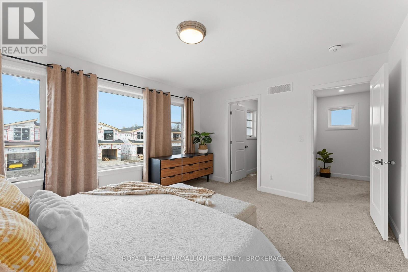 223 Superior Drive, Loyalist, Ontario  K7N 0E3 - Photo 27 - X12943100