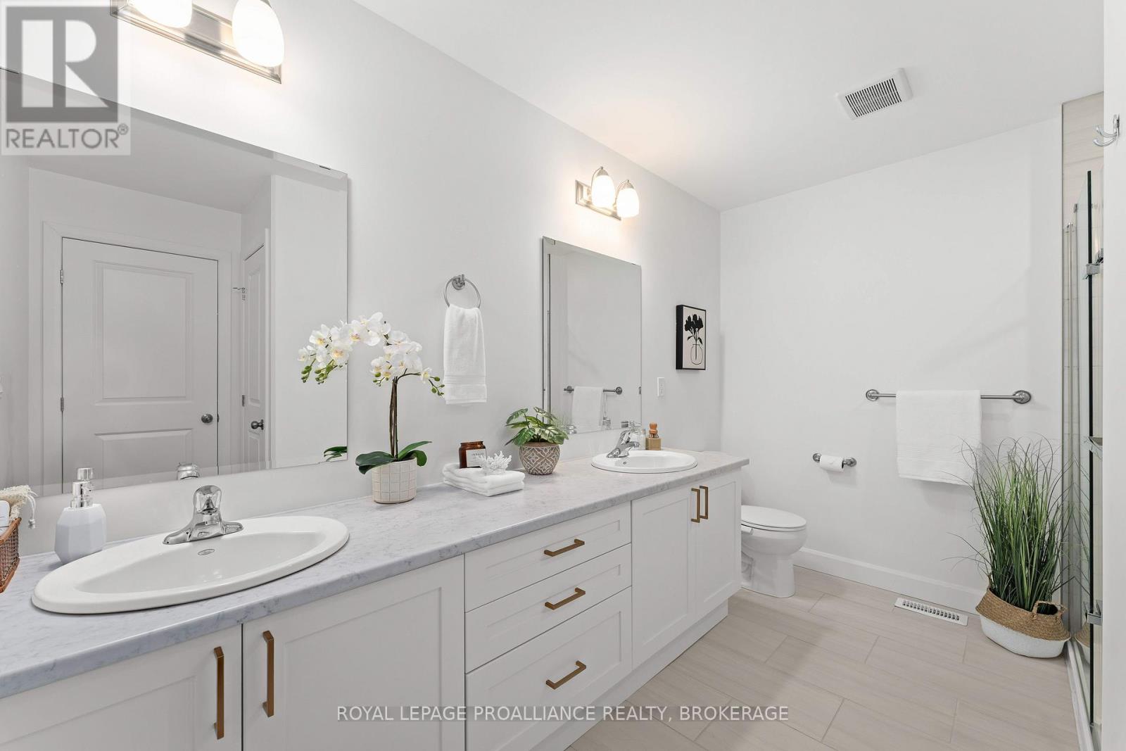 223 Superior Drive, Loyalist, Ontario  K7N 0E3 - Photo 28 - X12943100