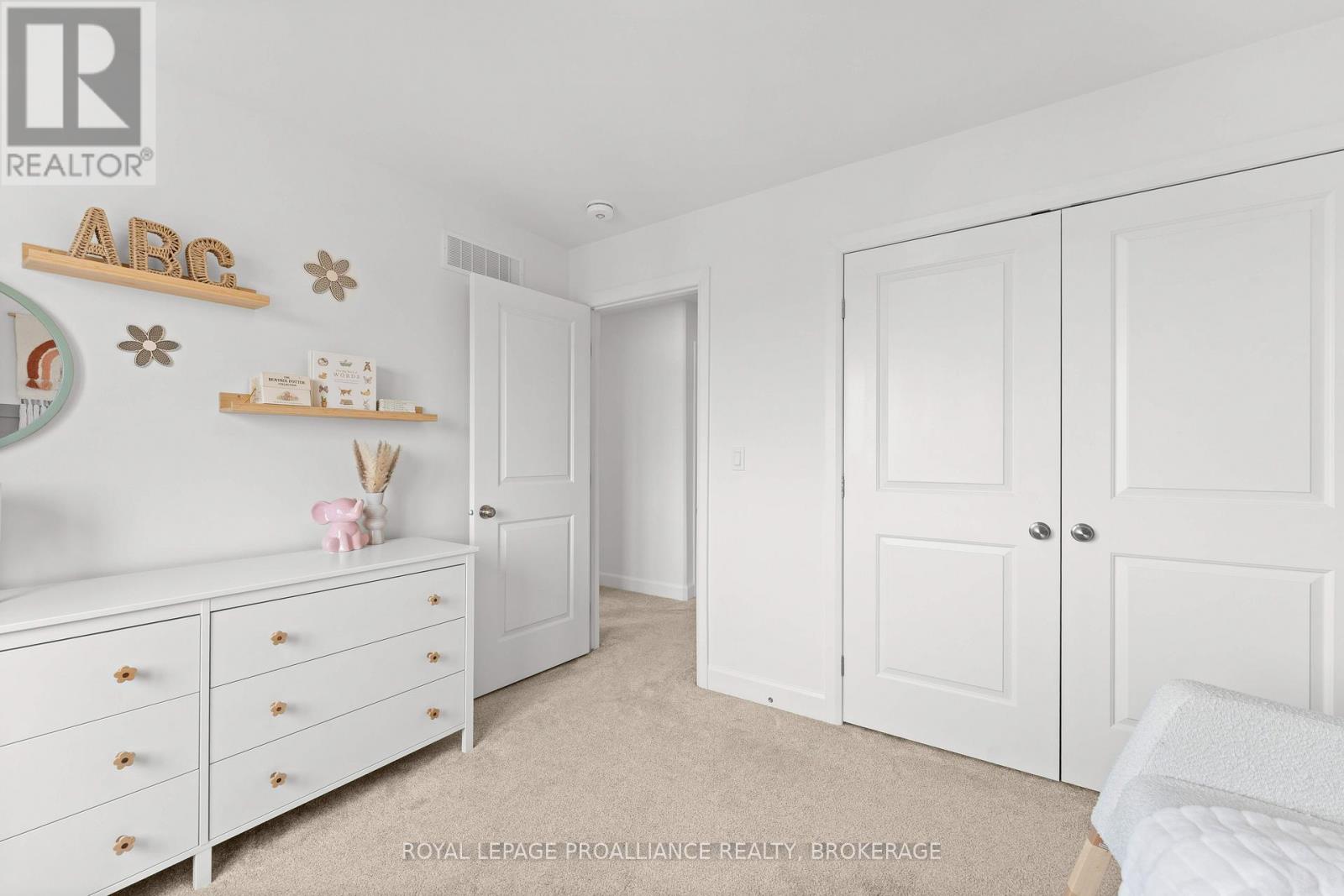 223 Superior Drive, Loyalist, Ontario  K7N 0E3 - Photo 35 - X12943100