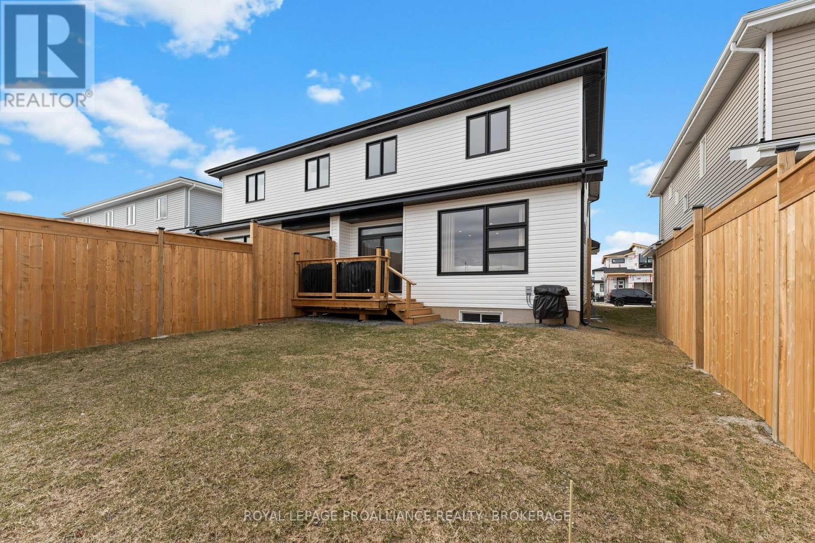 223 Superior Drive, Loyalist, Ontario  K7N 0E3 - Photo 40 - X12943100