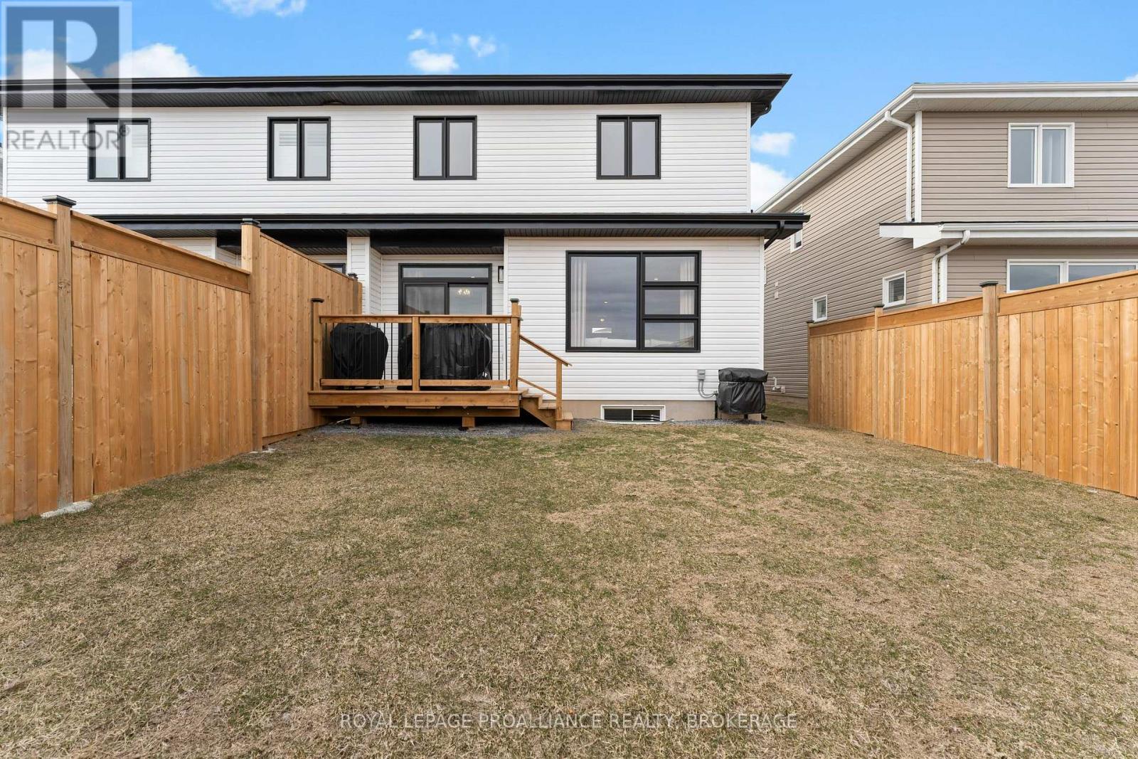 223 Superior Drive, Loyalist, Ontario  K7N 0E3 - Photo 41 - X12943100