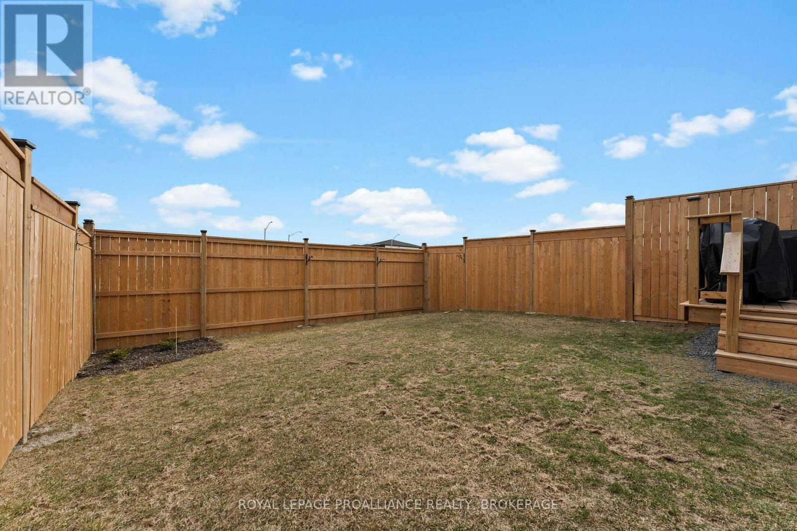 223 Superior Drive, Loyalist, Ontario  K7N 0E3 - Photo 42 - X12943100